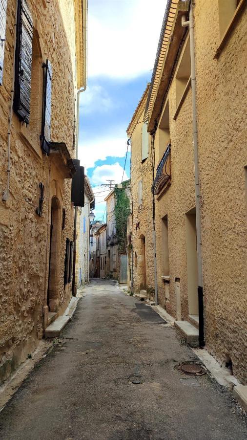 Proche D'Uzes La Terrasse Du Soleil Levant Collias Exteriör bild